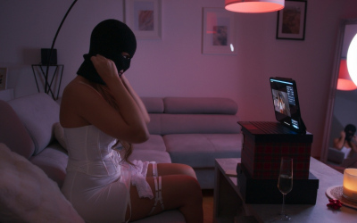 Virtuální přítelkyně